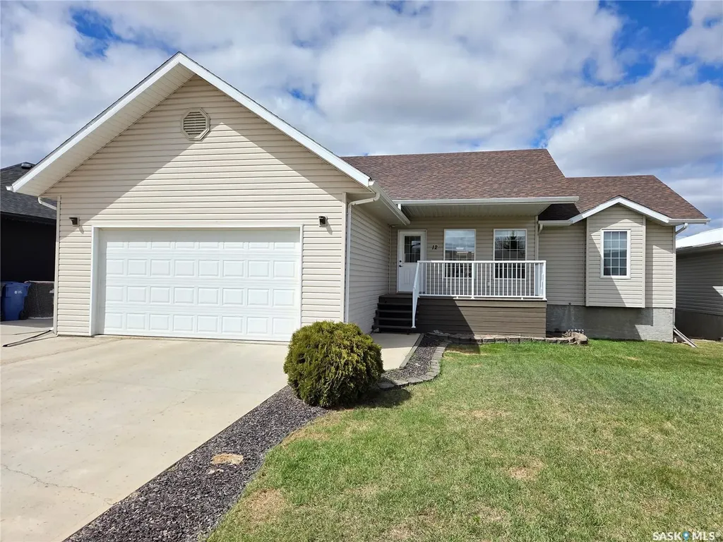12 Arcola Place Carlyle SK S0C 0R0