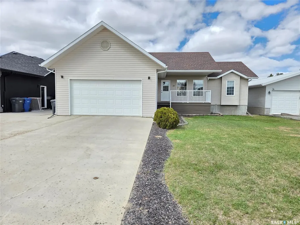 12 Arcola Place Carlyle SK S0C 0R0