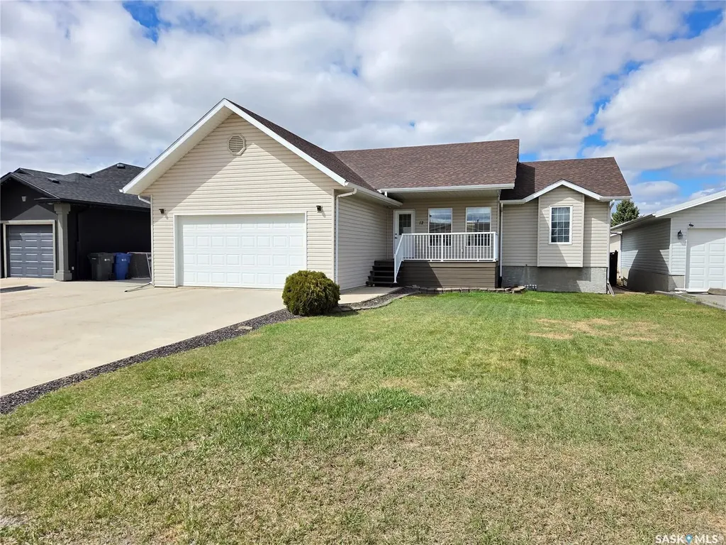 12 Arcola Place Carlyle SK S0C 0R0