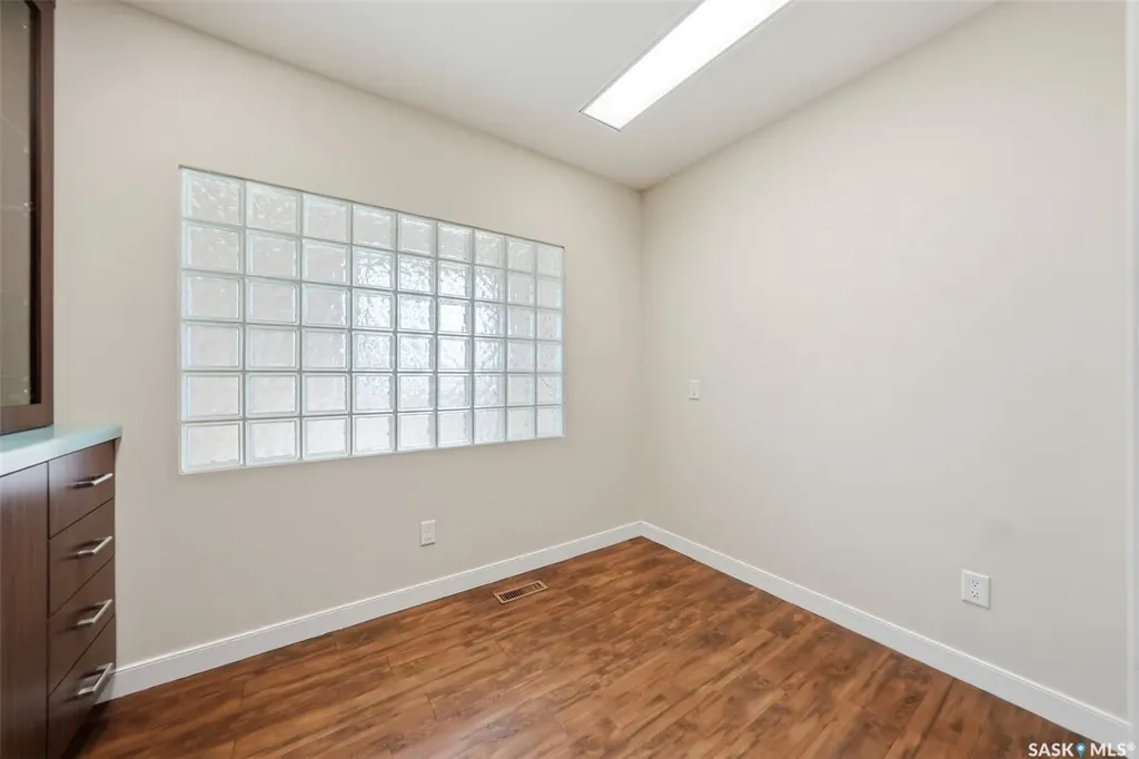 518 Queen Street Saskatoon SK S7K 0M5