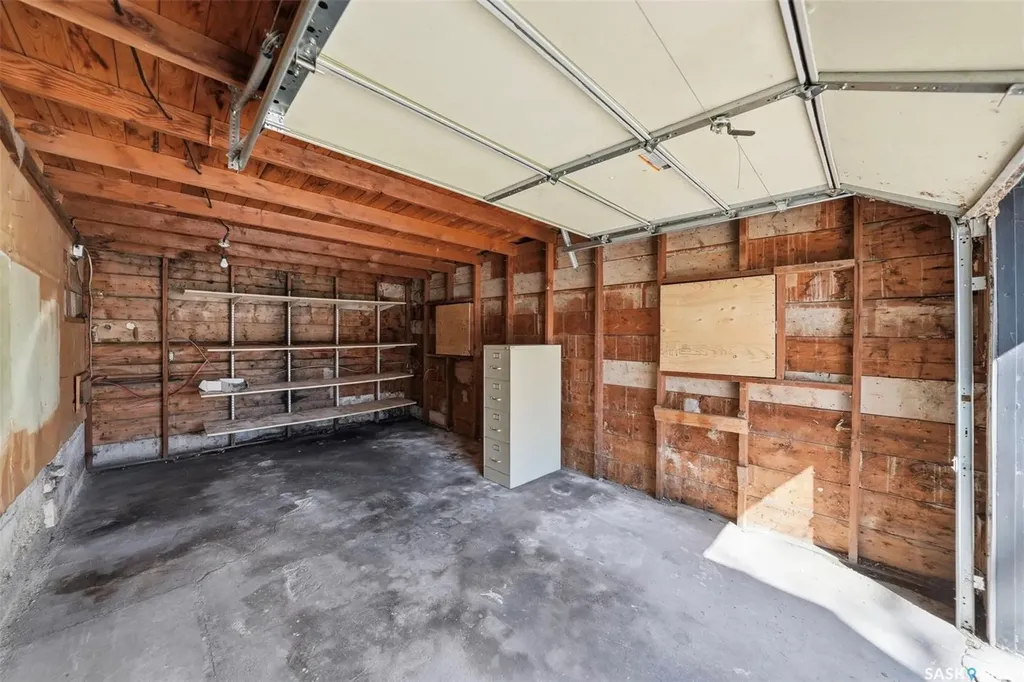 518 Queen Street Saskatoon SK S7K 0M5