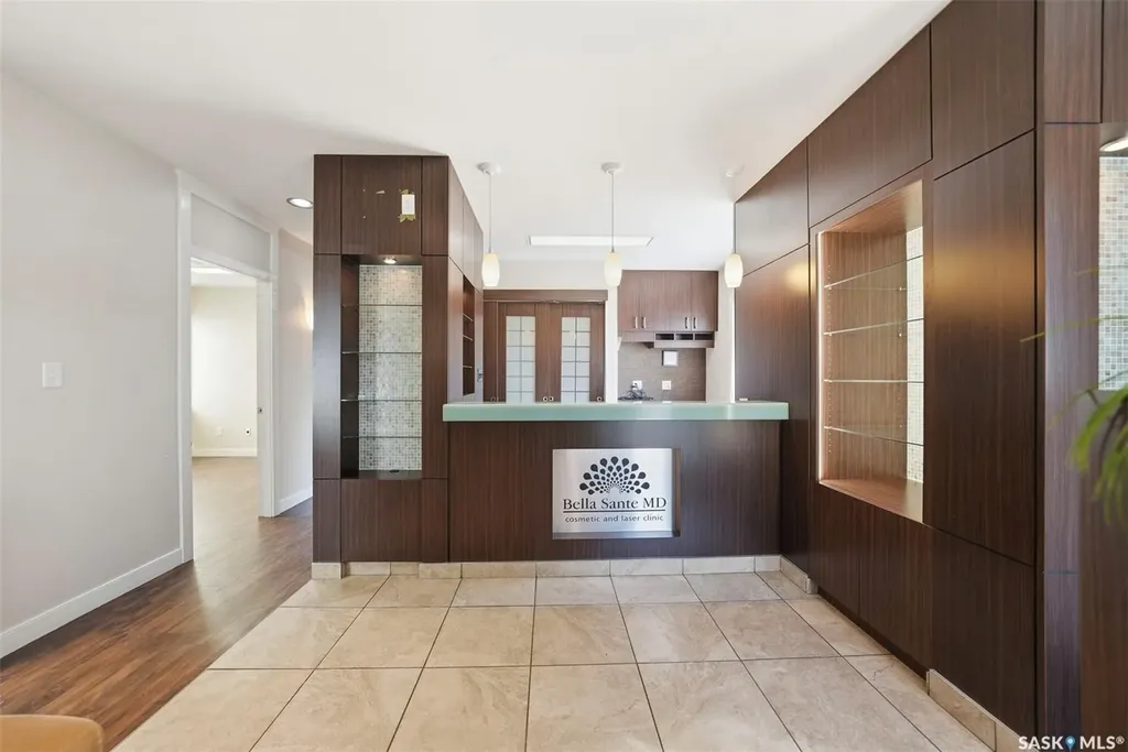 518 Queen Street Saskatoon SK S7K 0M5