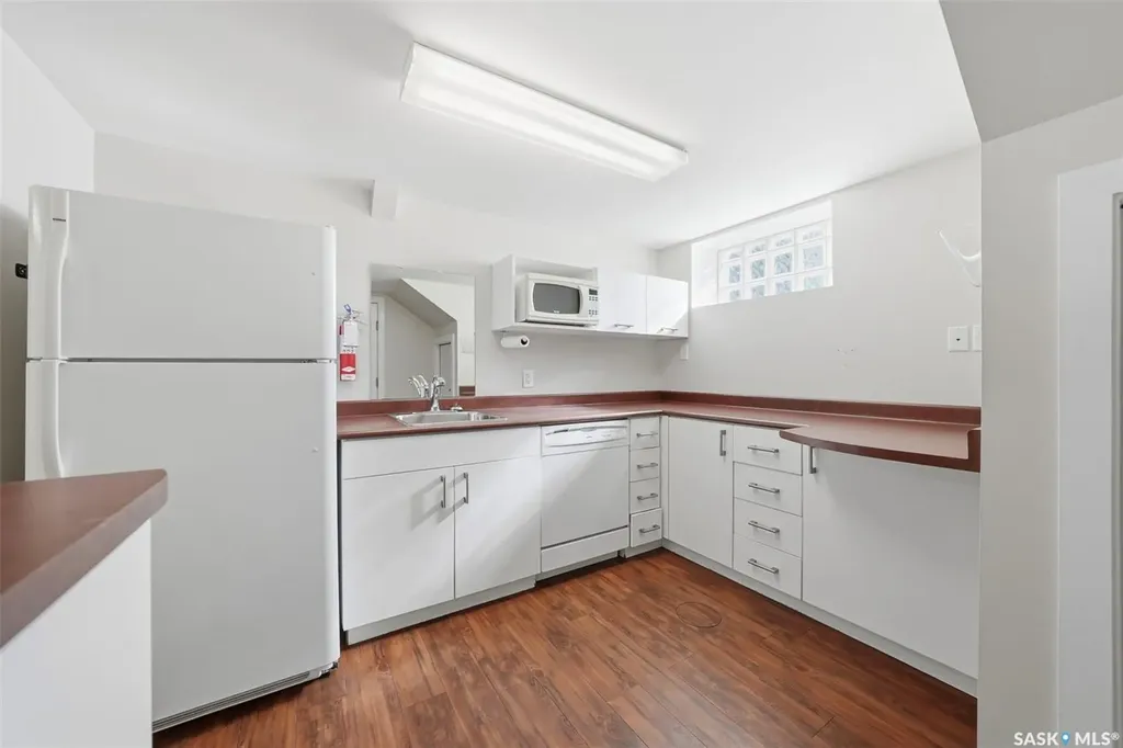 518 Queen Street Saskatoon SK S7K 0M5