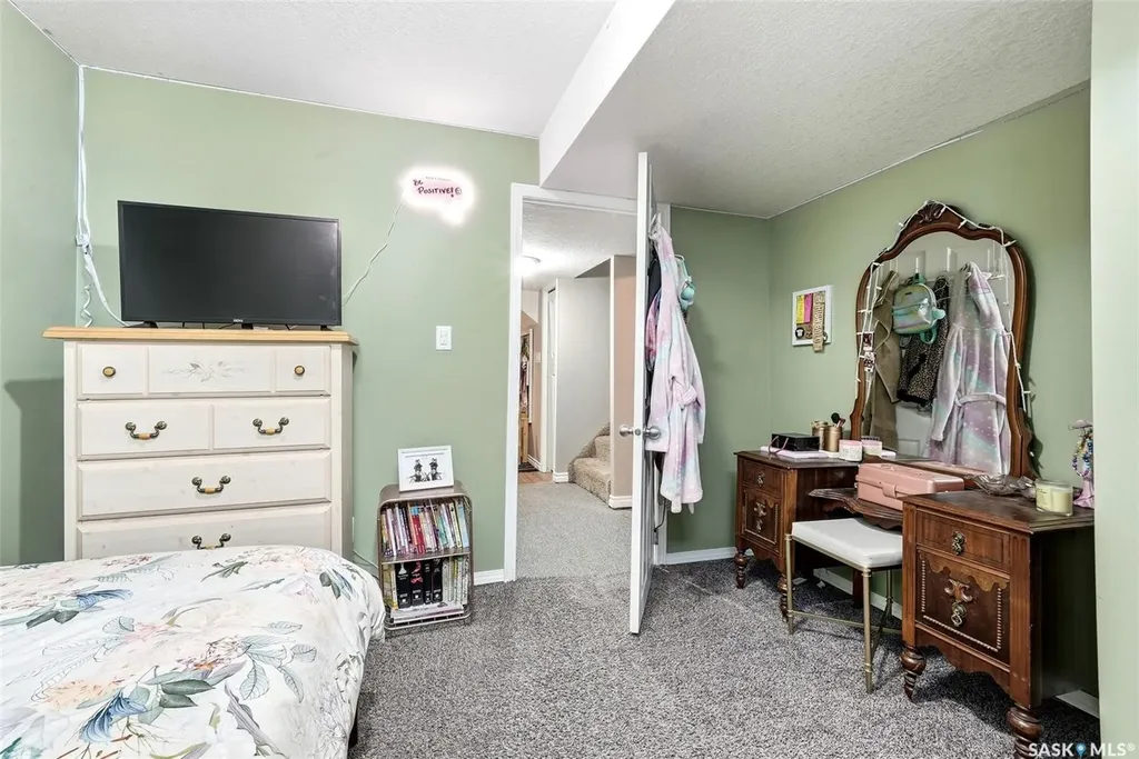 1266 Broder Street Regina SK S4N 3R2