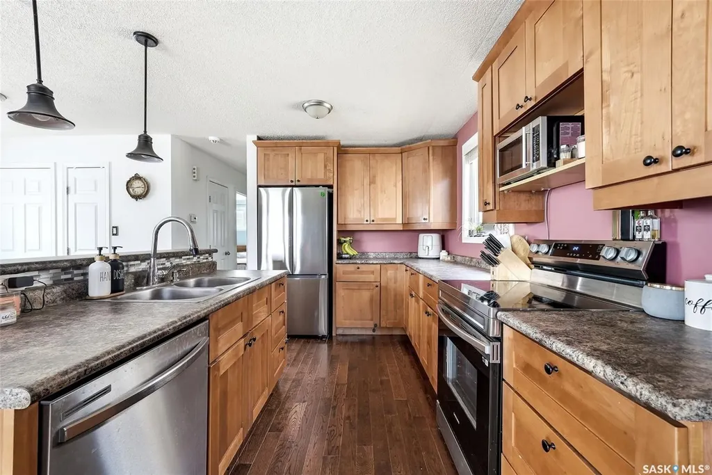 1266 Broder Street Regina SK S4N 3R2
