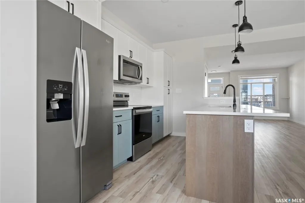 4744 Buckingham Drive Regina SK S4V 3X8