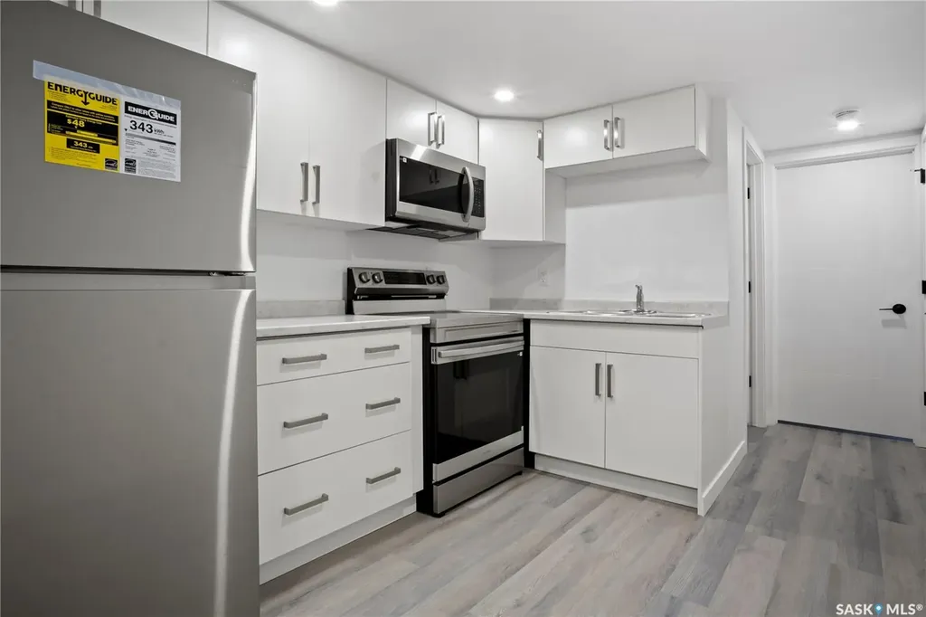 4744 Buckingham Drive Regina SK S4V 3X8