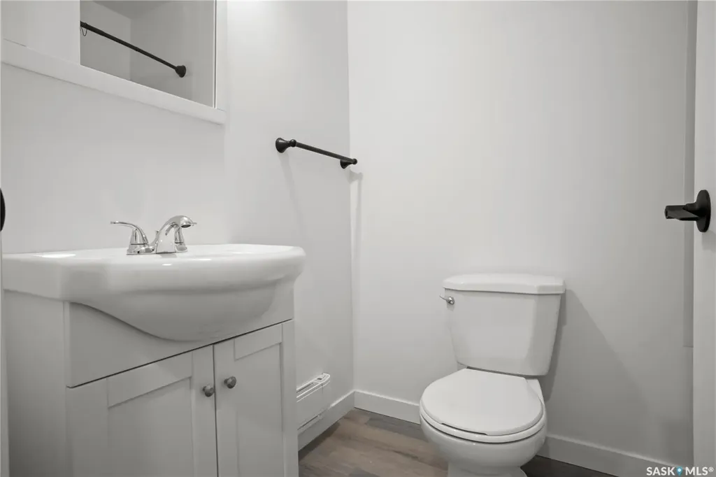 4744 Buckingham Drive Regina SK S4V 3X8