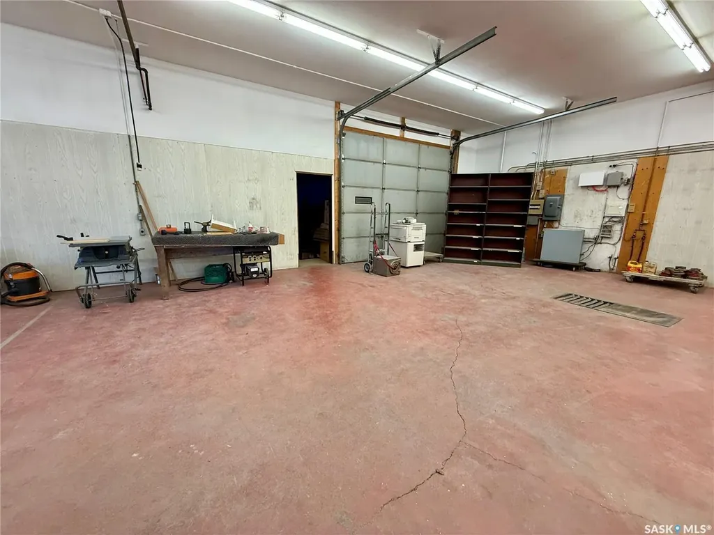 11152 8th Avenue North Battleford SK S9A 3X9