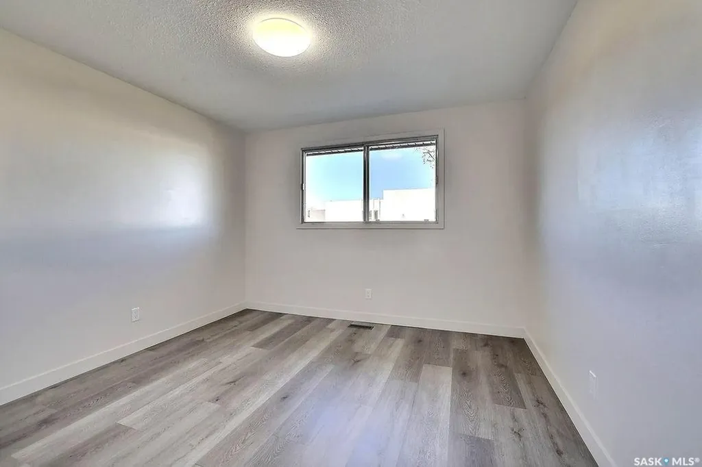 31 Mackenzie Way Regina SK S4N 5M7