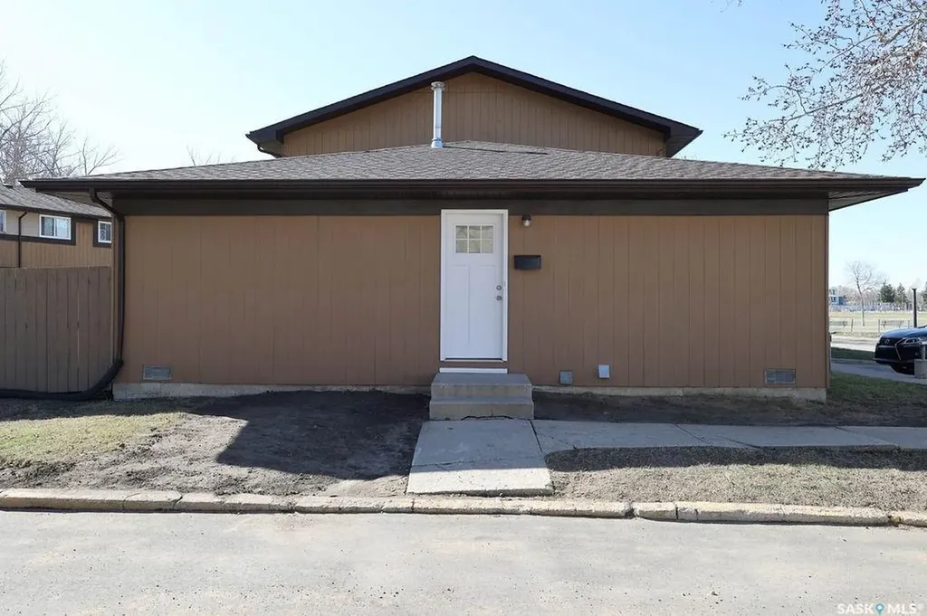 31 Mackenzie Way Regina SK S4N 5M7