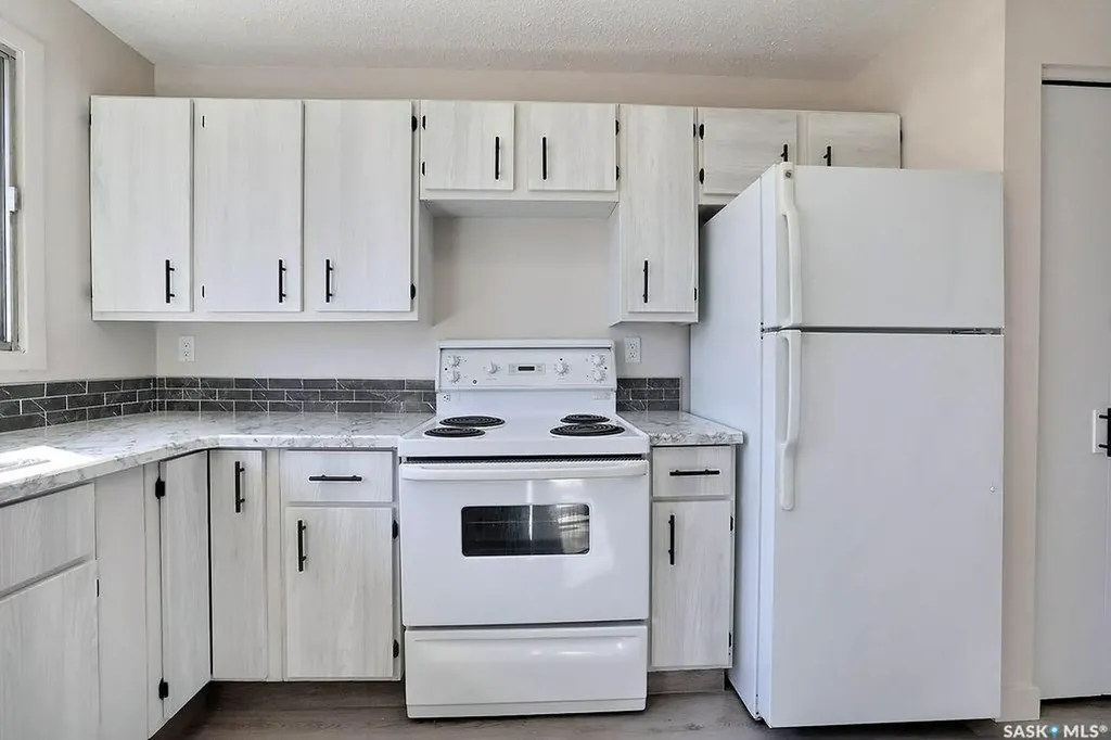 31 Mackenzie Way Regina SK S4N 5M7