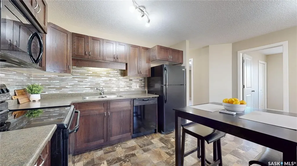 5545 Blake Crescent Regina SK S4X 0J1