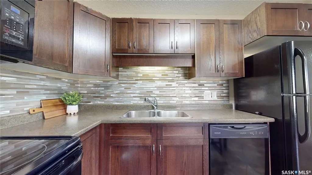 5545 Blake Crescent Regina SK S4X 0J1