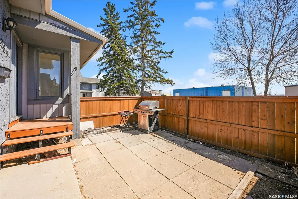 383 Fines Drive Regina SK S4N 5T3