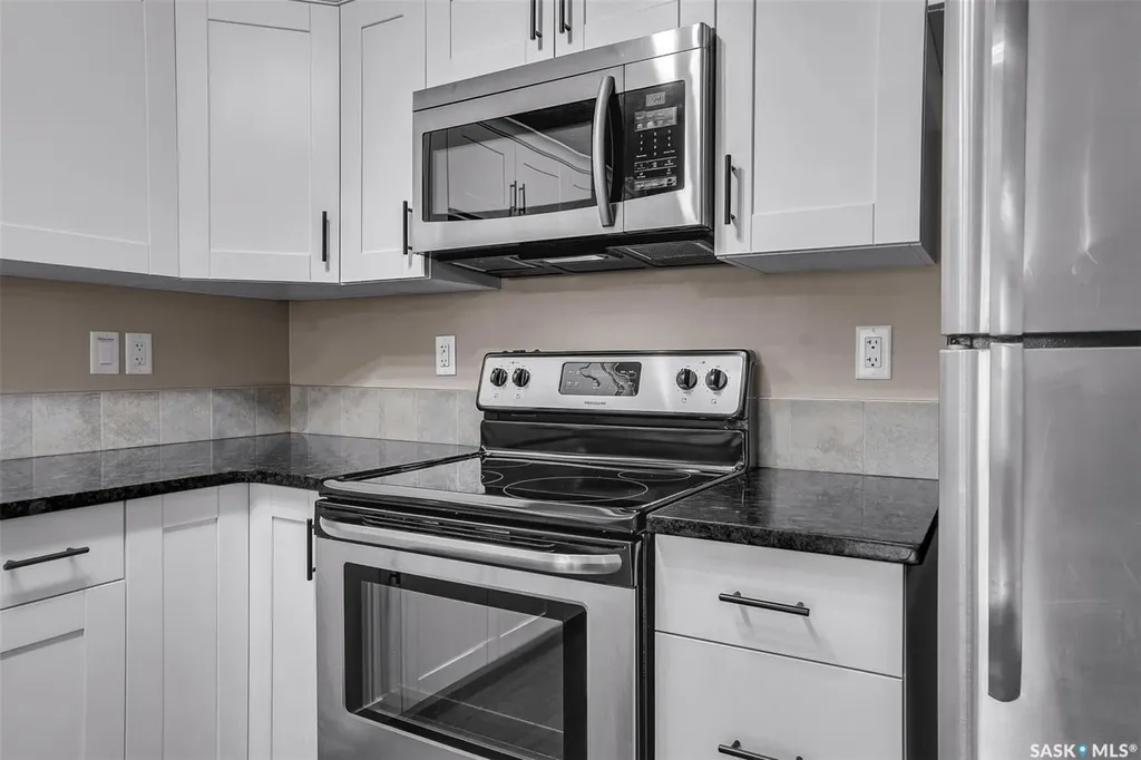 125 Willis Crescent Saskatoon SK S7T 0T1