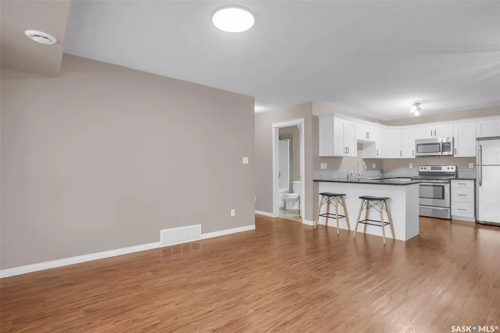125 Willis Crescent Saskatoon SK S7T 0T1