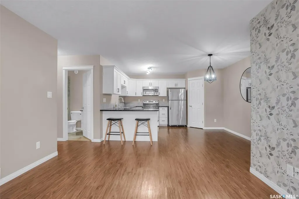 125 Willis Crescent Saskatoon SK S7T 0T1