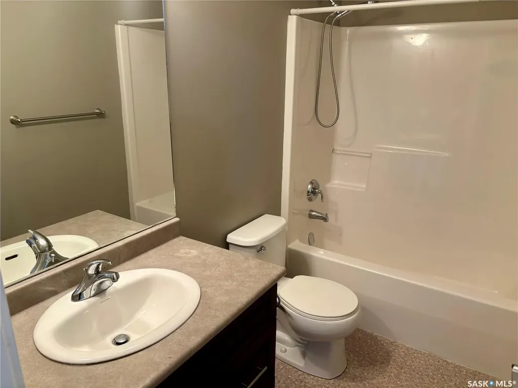 706 Hart Road Saskatoon SK S7M 4L5