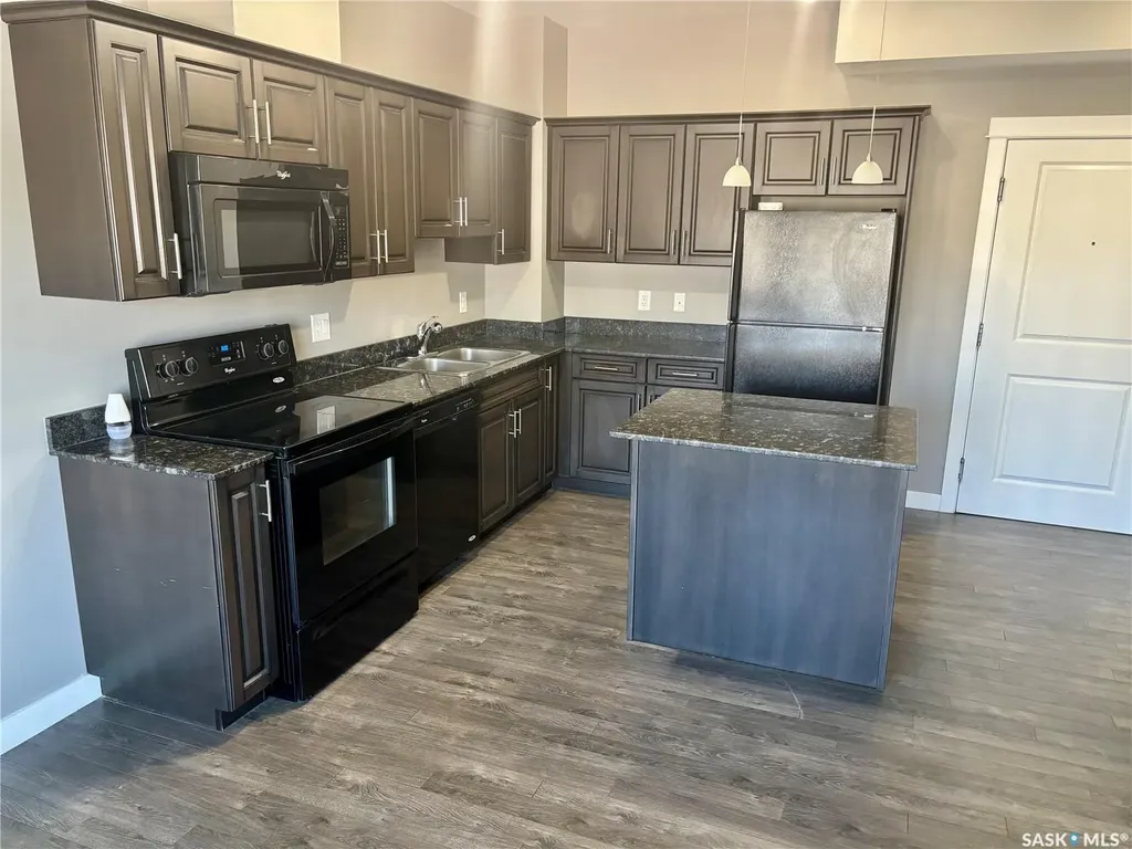 706 Hart Road Saskatoon SK S7M 4L5