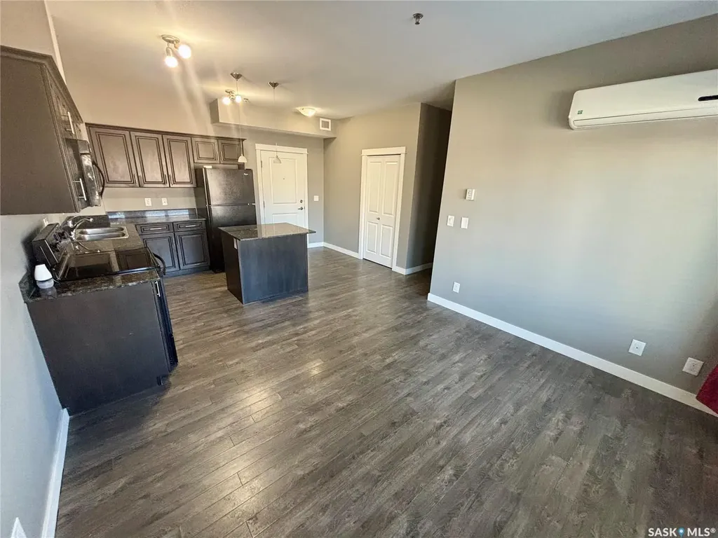 706 Hart Road Saskatoon SK S7M 4L5