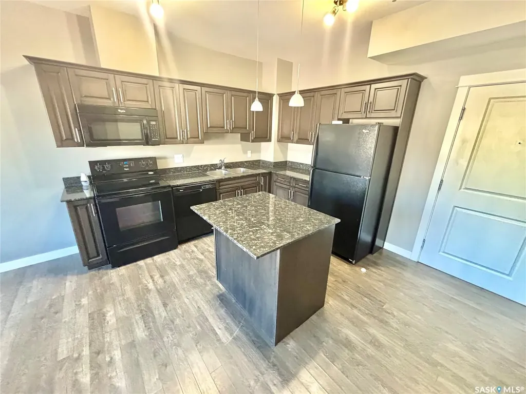 706 Hart Road Saskatoon SK S7M 4L5