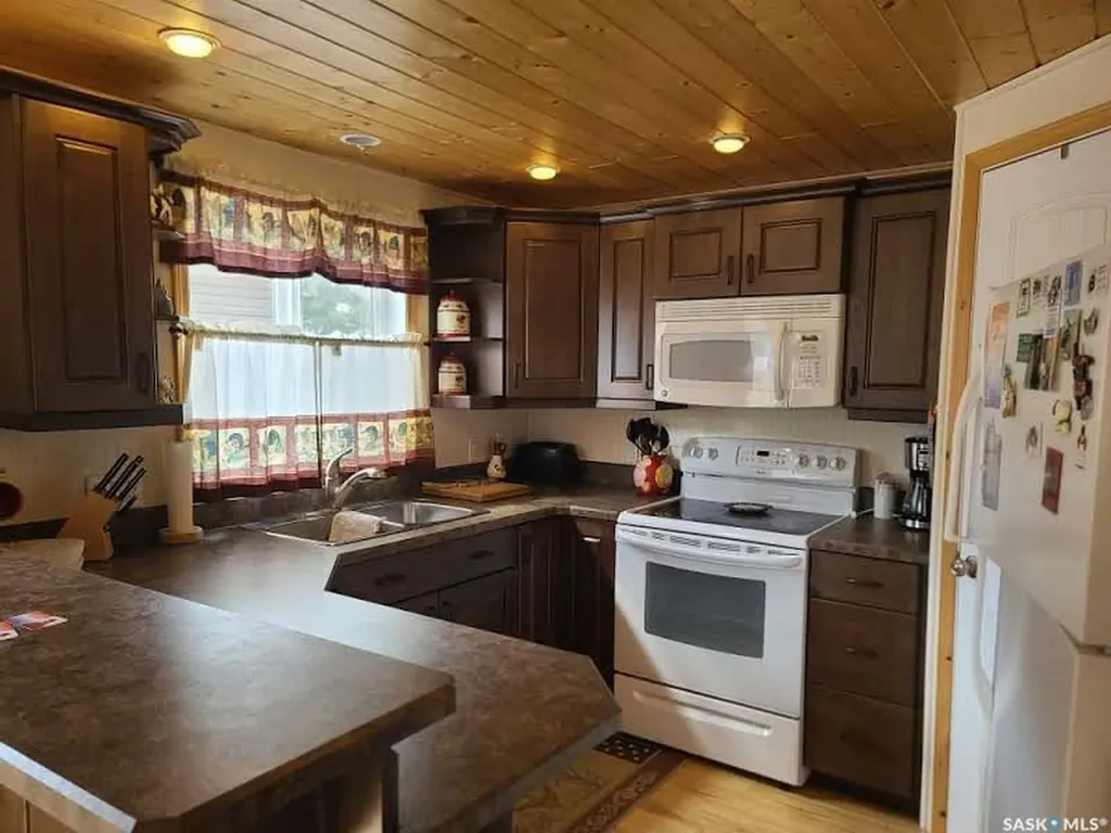 140 Bruce Place Turtle View SK S0M 2Y0