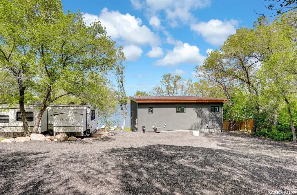 1202 Tatanka Drive Sun Valley SK S0H 4C0