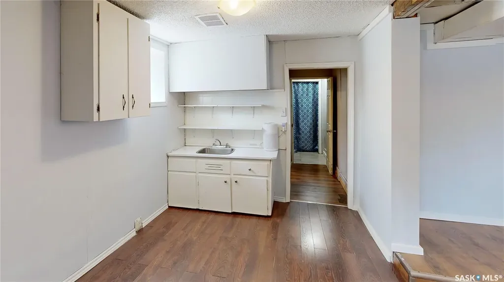 1330 Alexandra Street Regina SK S4T 4N7