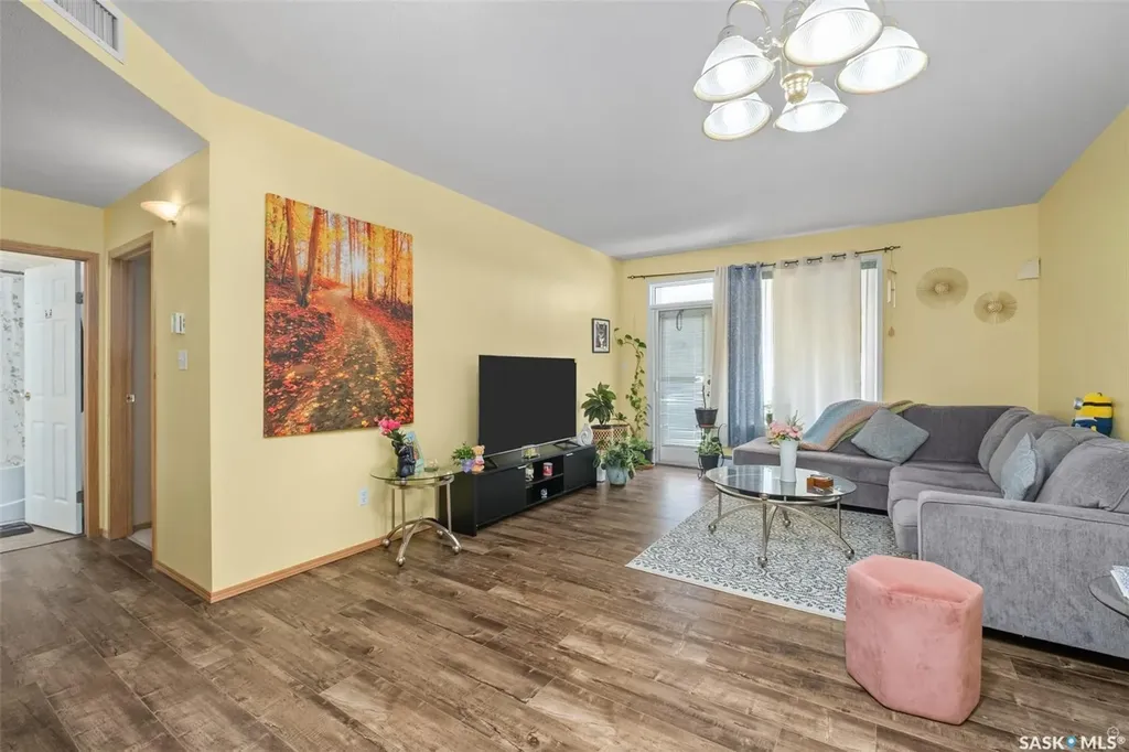 305 34th Street W Prince Albert SK S6V 8B8