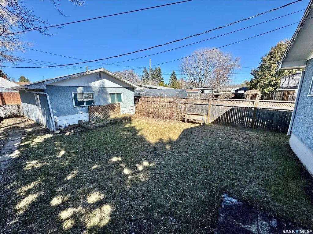 624 7th Street E Prince Albert SK S6V 0S8