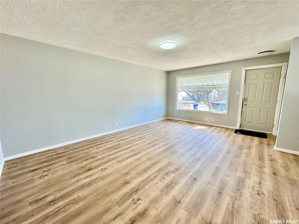 624 7th Street E Prince Albert SK S6V 0S8