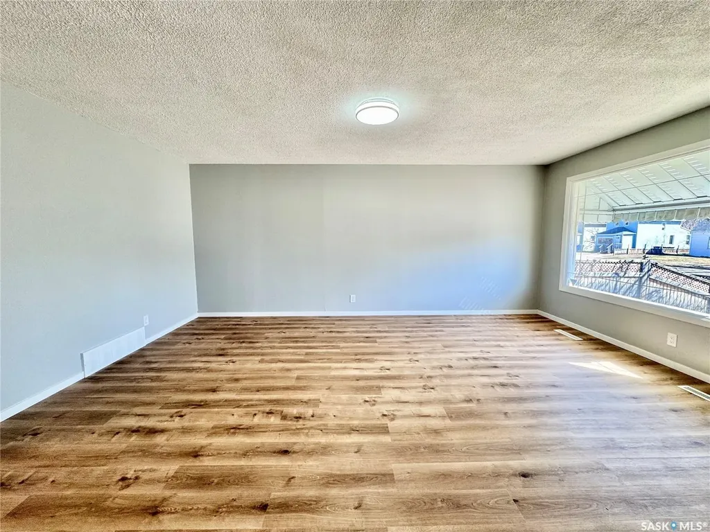 624 7th Street E Prince Albert SK S6V 0S8