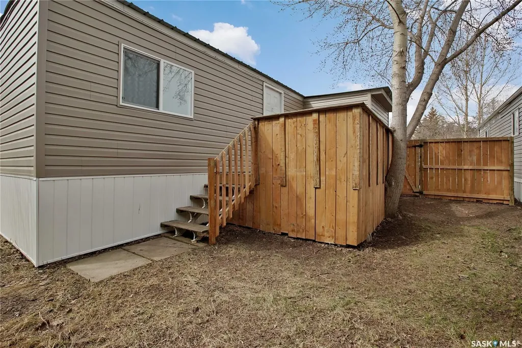 321 Dunlop Street Saskatoon SK S7N 2P7