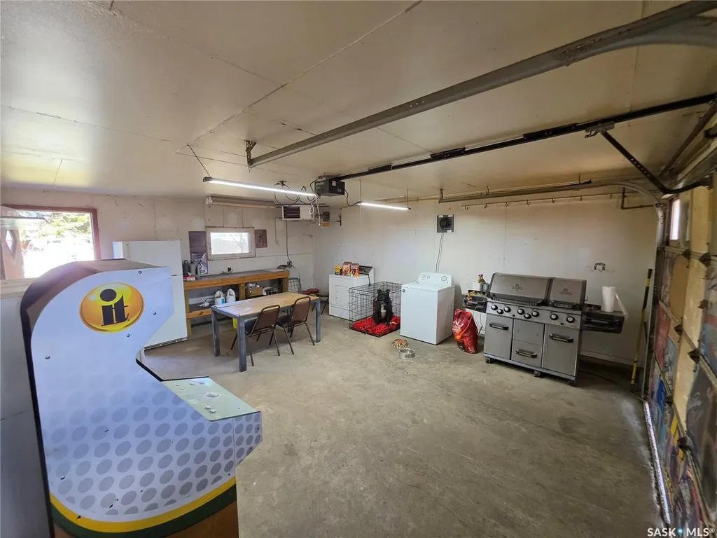 725 2nd Avenue Raymore SK S0A 3J0