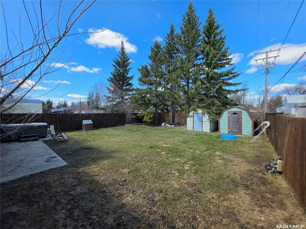 725 2nd Avenue Raymore SK S0A 3J0