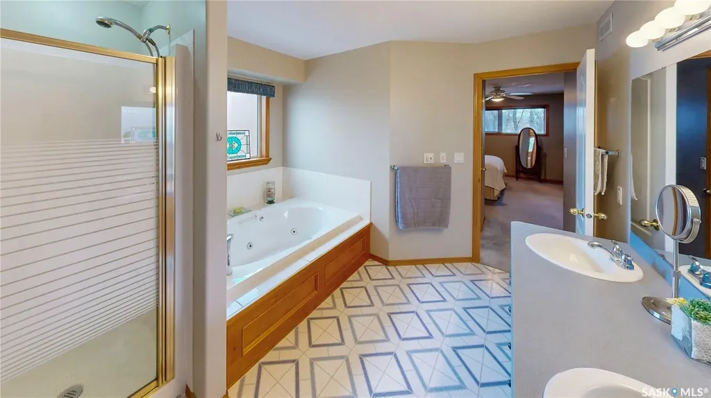 3254 Peyson Bay E Regina SK S4V 2W8