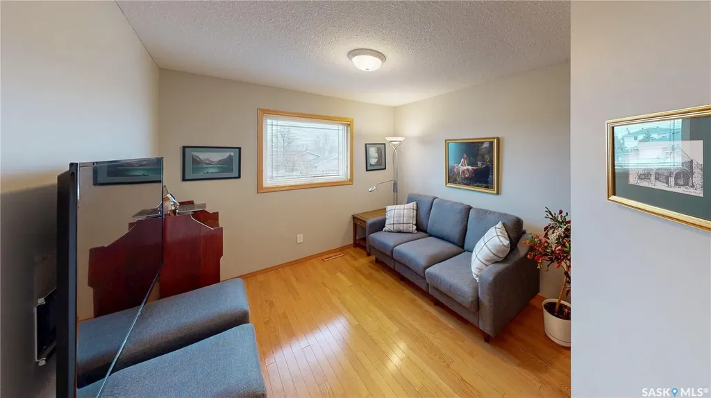 3254 Peyson Bay E Regina SK S4V 2W8
