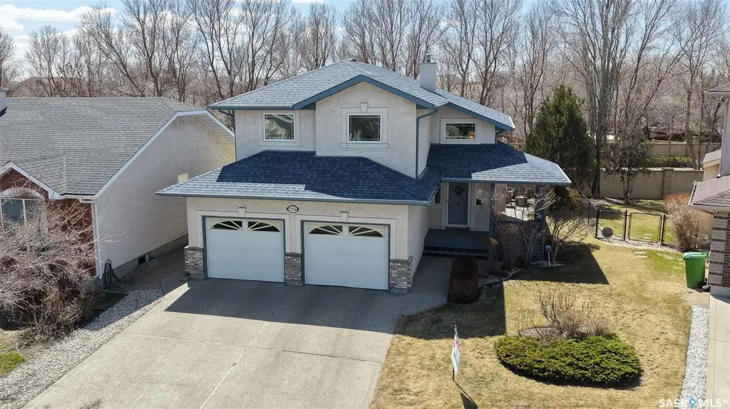3254 Peyson Bay E Regina SK S4V 2W8