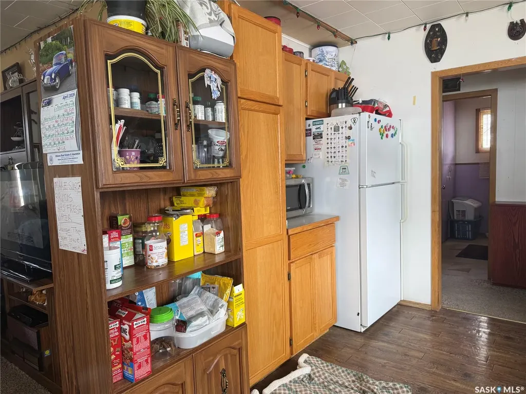 257 Hochelaga Street E Moose Jaw SK S6H 0N9