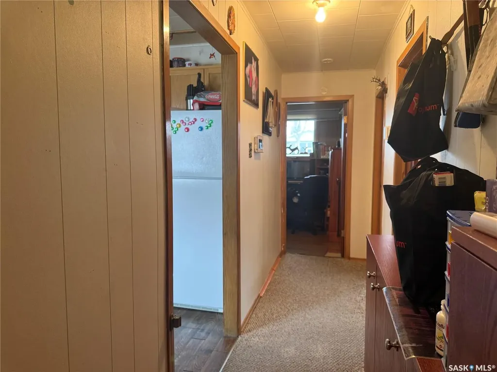 257 Hochelaga Street E Moose Jaw SK S6H 0N9