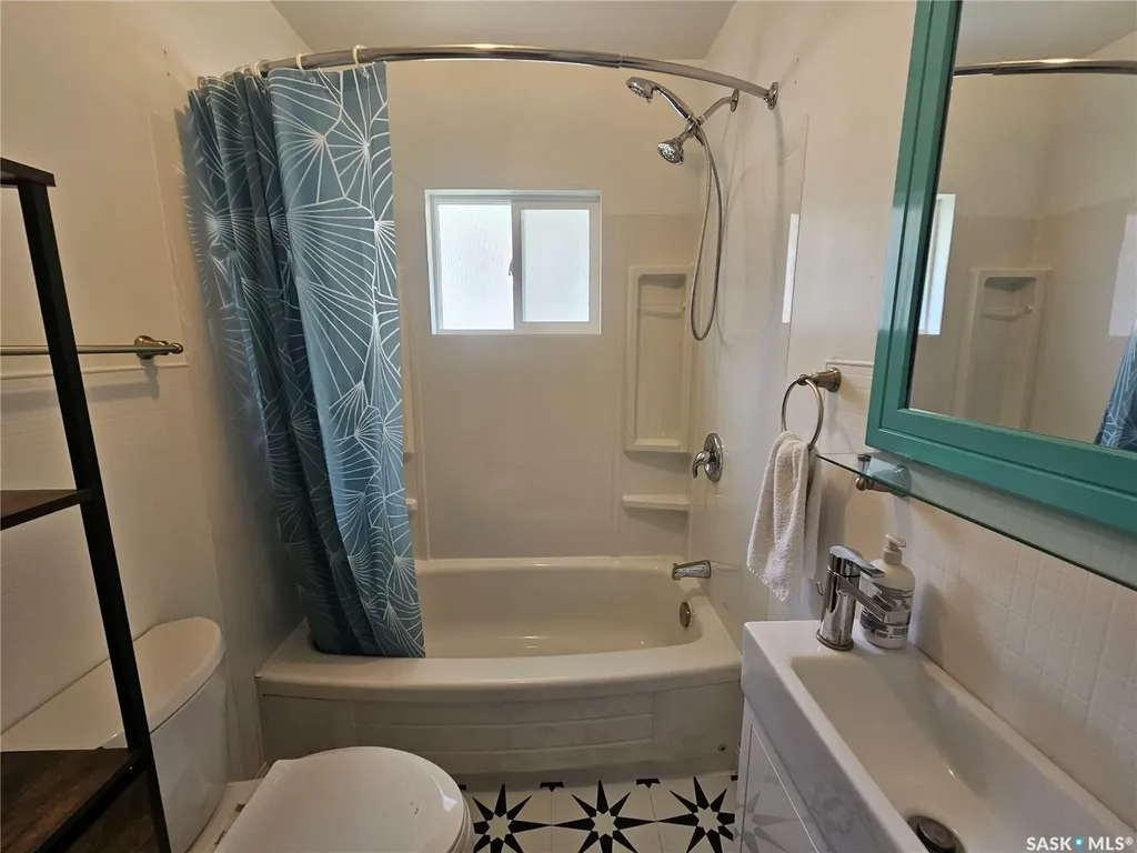 421 3rd Street E Shaunavon SK S0N 2M0