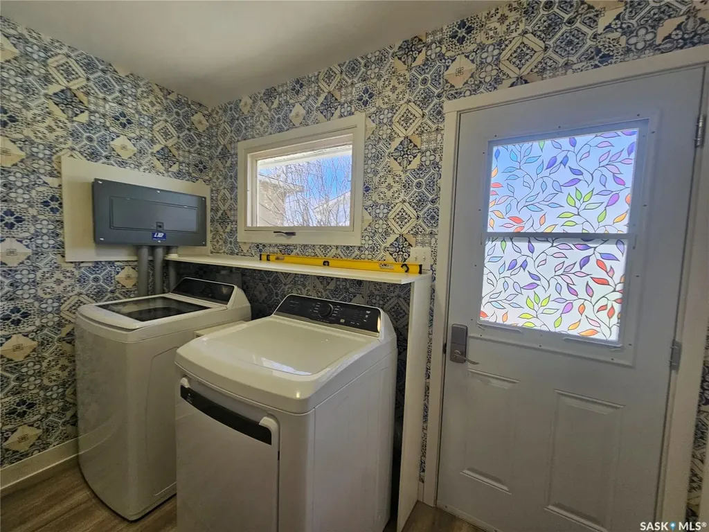 421 3rd Street E Shaunavon SK S0N 2M0