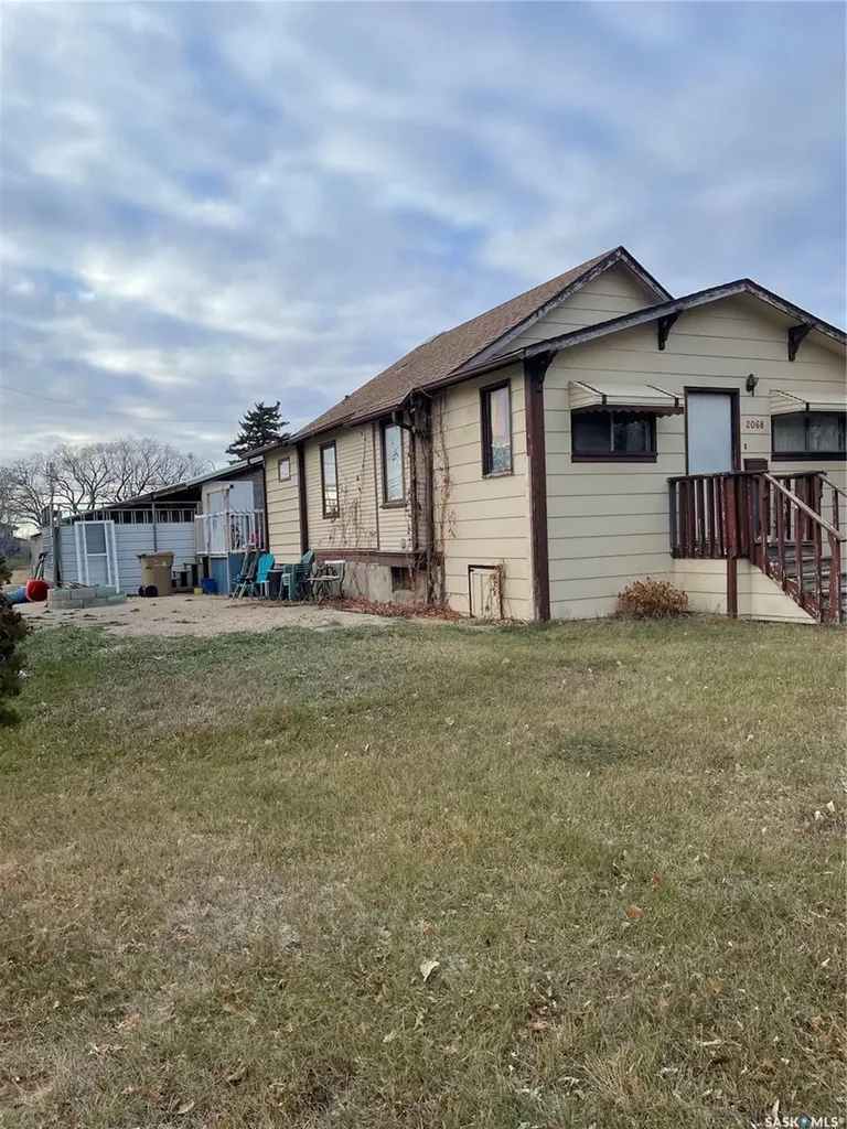2068 Connaught Street Regina SK S4T 4T7