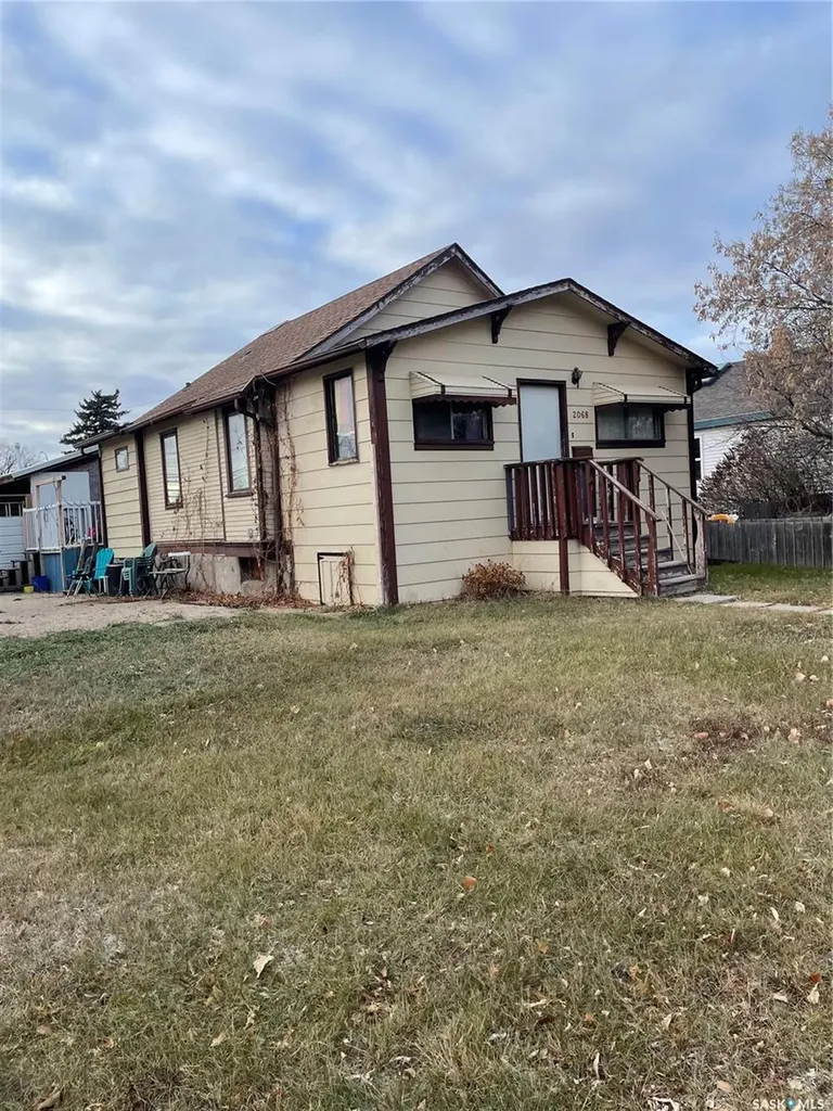 2068 Connaught Street Regina SK S4T 4T7