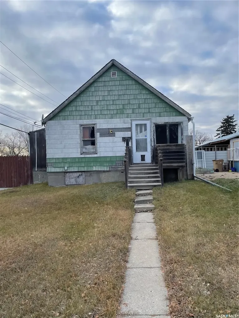 2080 Connaught Street Regina SK S4T 4T7