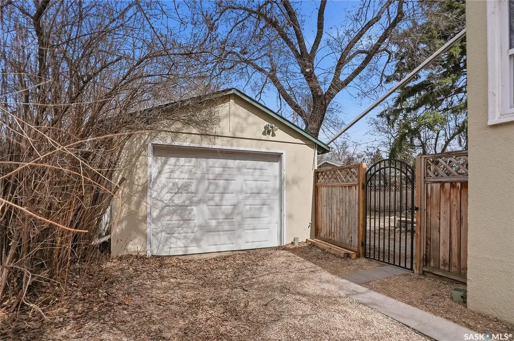 1011 1st Street E Saskatoon SK V0R 1X2