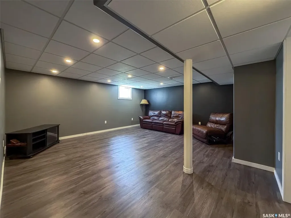 420 1st Street W Shaunavon SK S0N 2M0