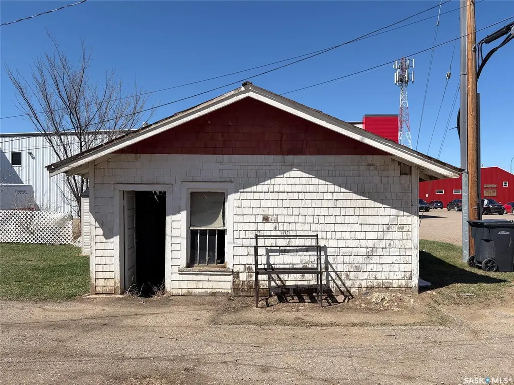 420 1st Street W Shaunavon SK S0N 2M0