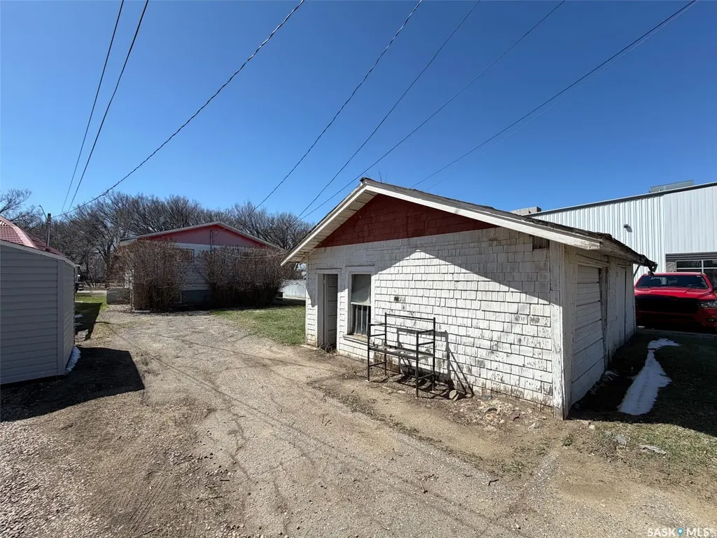 420 1st Street W Shaunavon SK S0N 2M0
